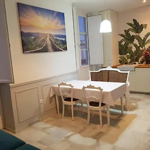 https://casa-palacio-centro-del-puerto.es-andalucia.com